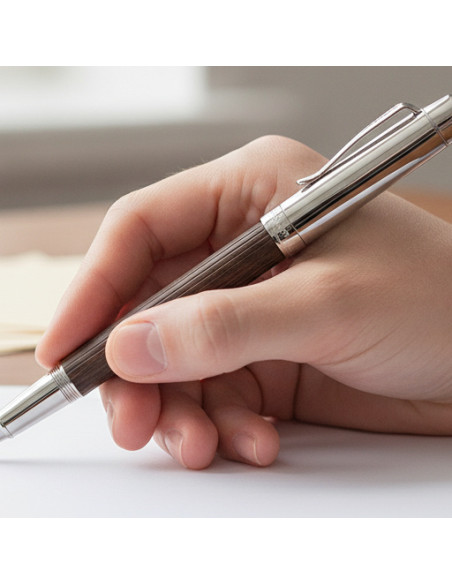 ▷ ROLLER GRENADILLA ACABADO EN PLATINO G.V.FABER-CASTELL | Taine - Imagen 2