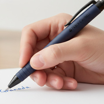 ▷ BOLIGRAFO FABER CASTELL POLYBALL AZ MARINO LEO EDITION | Taine - Imagen 2