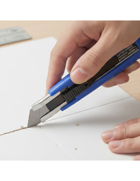 ▷ CUTTER BISMARK PROFESIONAL RETRACTIL POESSA | Taine - Imagen 2