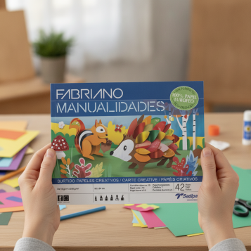 ▷ CUADERNO MANUALIDADES FABRIANO SURTIDOS10HJCART,SEDA CHAROL+7HJ CELOFAN+5HJMETAL | Taine - Imagen 2