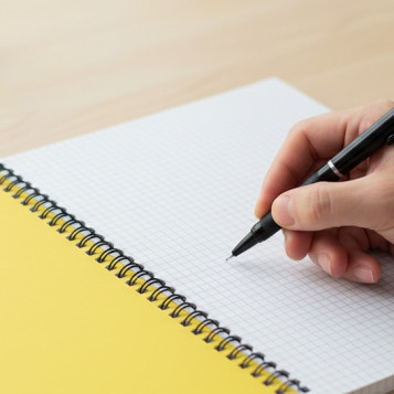 ▷ CUADERNO OXFORD AMARILLO MICROPERFORADO A4+ 80H. 90G 4X4 | Taine - Imagen 2