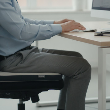 ▷ COJÍN LEITZ DE ASIENTO ACTIVE WOBBLE CON FUNDA, GRIS | Taine - Imagen 2