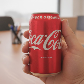 ▷ REFRESCO COCA-COLA LATA 330ML | Taine - Imagen 2