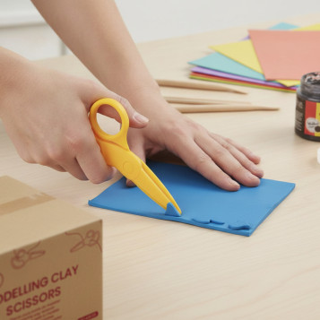 ▷ TIJERA JOVI CORTA PASTA CAJA 25 UNIDADES 4 COLORES SURTIDOS | Taine - Imagen 2